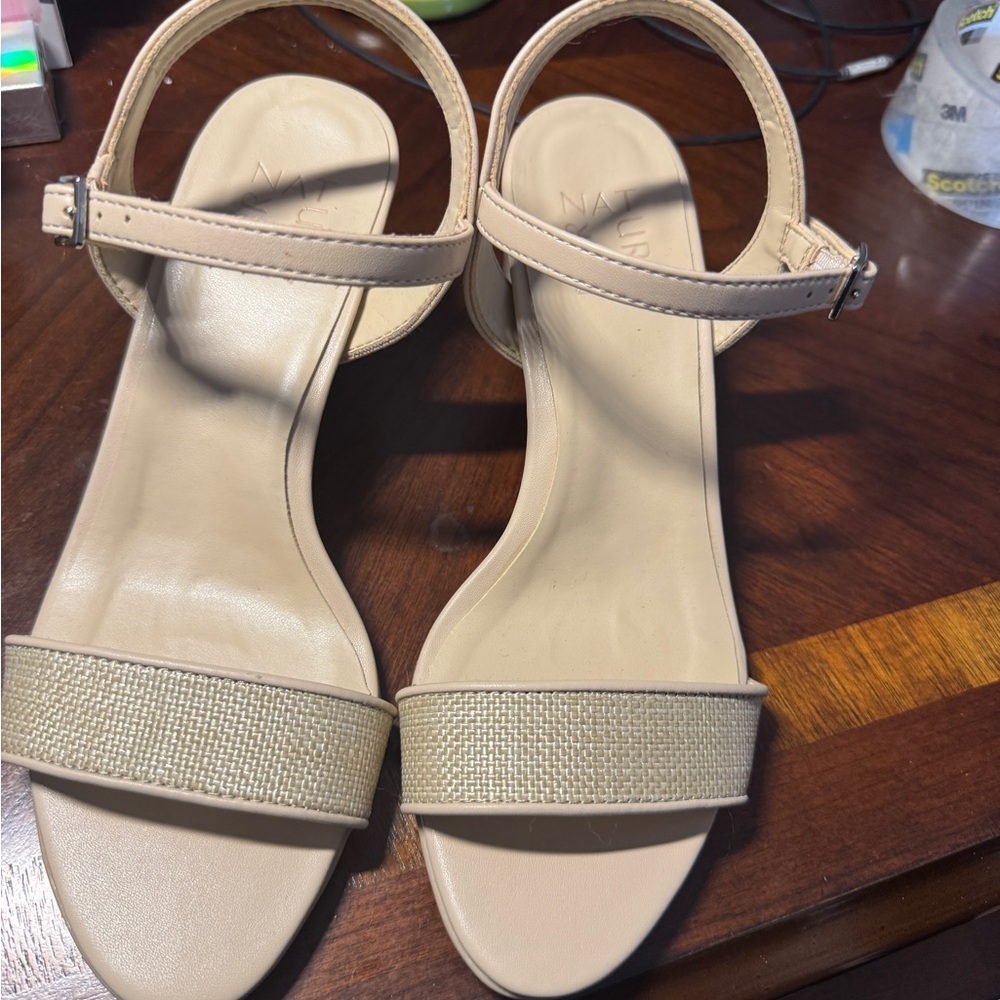 Elegant Naturalizer Tan Straw Raffia Sandal Heels with woven details